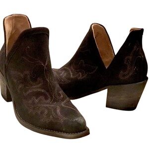Circle G Western Black Suede Leather Embroidered Shoe Booties Size: 9.5